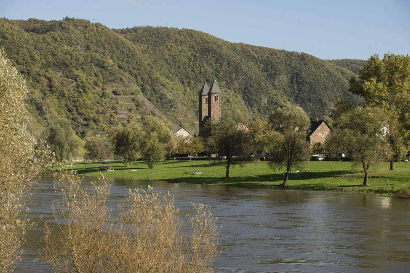 Kirche in Ernst an der Mosel